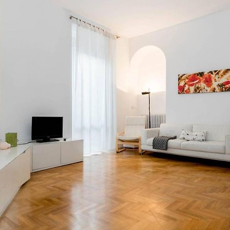 ALTIDO Darsena Apartment Milan Bagian luar foto
