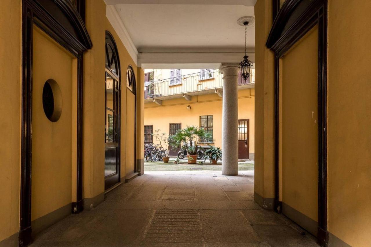 ALTIDO Darsena Apartment Milan Bagian luar foto