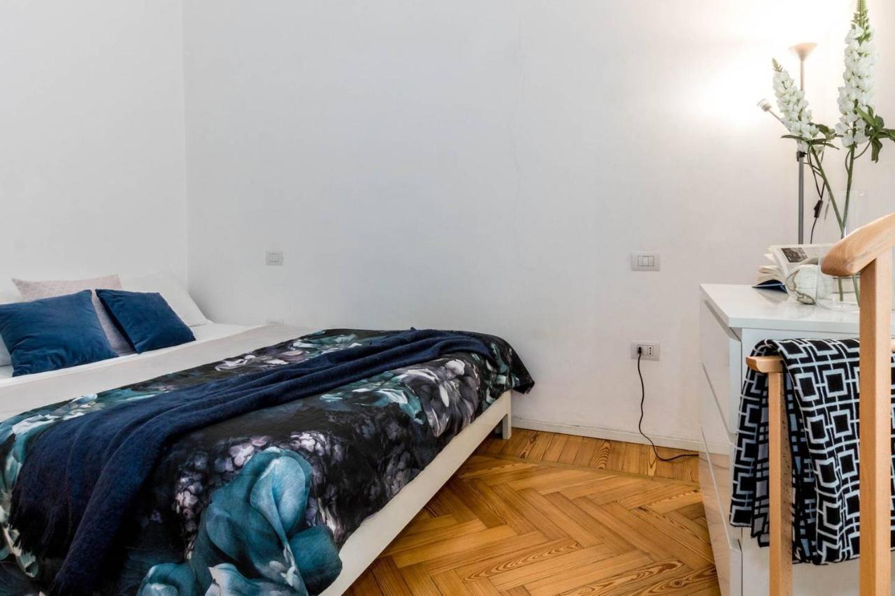 ALTIDO Darsena Apartment Milan Bagian luar foto