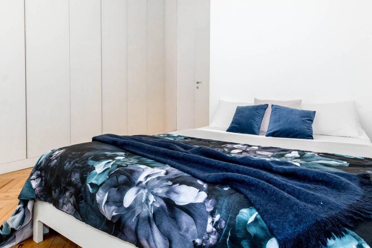 ALTIDO Darsena Apartment Milan Bagian luar foto